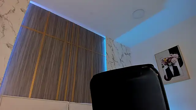 IsabellaAllen webcam