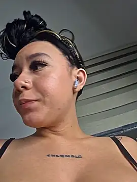 alaia_princess webcam