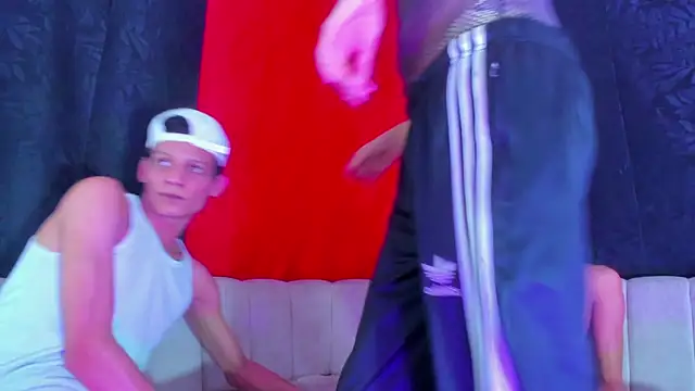 Pleasure_boys_hot webcam