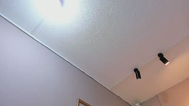 NahimiThompson webcam