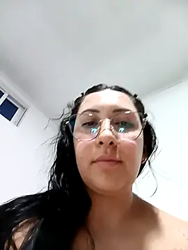 you-kitty2025 - You-kitty2025's free webcam - UK Sex Cams