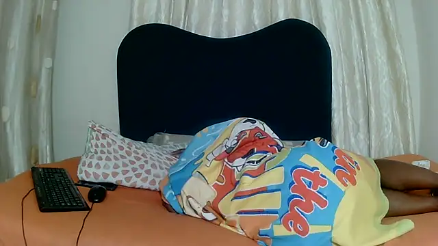 Exotic_FreakyQueen webcam