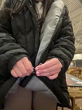 Isabella21_'s live cam