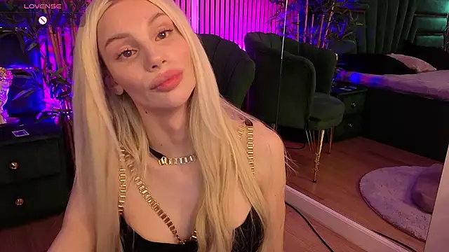 BarbieKara's live cam