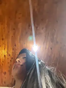 LinnaGardenia webcam