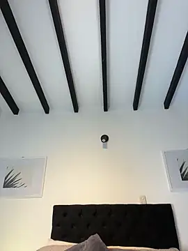 NaughtyNinnaXXX webcam