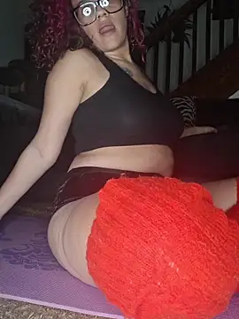 velvetvixen_735 - VelvetVixen_735's free webcam - UK Sex Cams