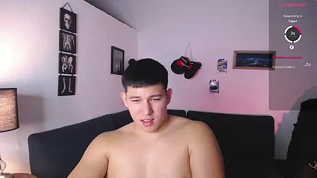 jamescr_ - JamesCr_'s free webcam