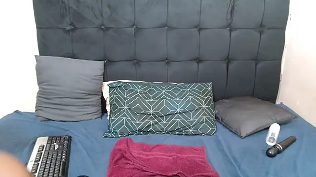 CaramelBootty webcam