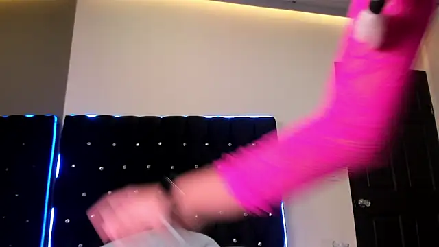 natyxo - Natyxo's free webcam - UK Sex Cams