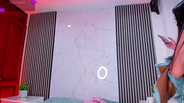 NatashaTaylor1 webcam