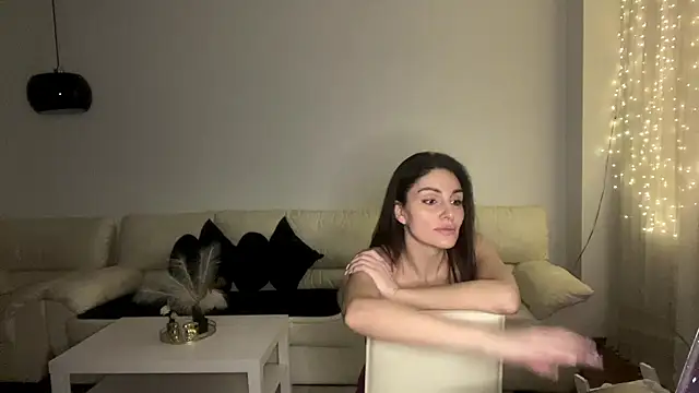 roxellesilvara69 - RoxelleSilvara69's free webcam - UK Sex Cams