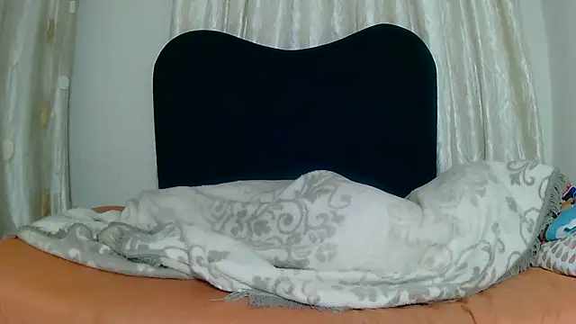 Exotic_FreakyQueen webcam