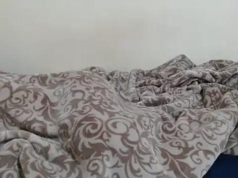 SweetDarkBrownie webcam