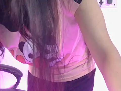 miss_ragni (F young) - press boobs  5 mint