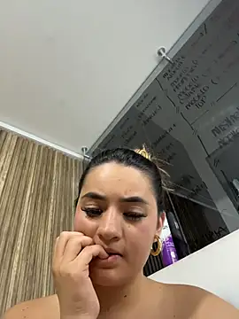 Antonella_Julieta's live cam