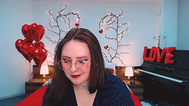 Hennessy_bunny webcam