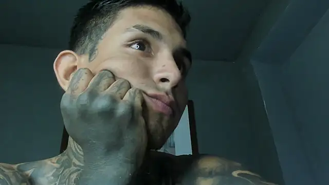 Travistanner_28 webcam