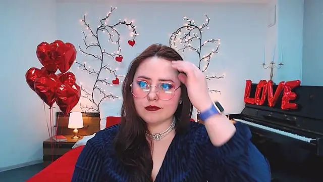 Hennessy_bunny webcam