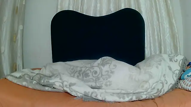 Exotic_FreakyQueen webcam