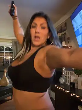 LittleMissEeve webcam