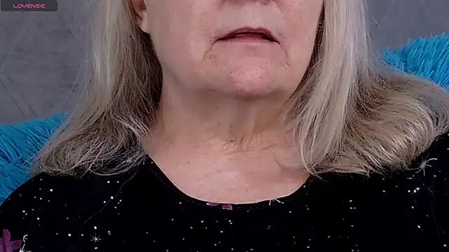 Kaitlyn_Winters webcam