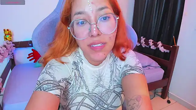 _Moon_Johnson webcam