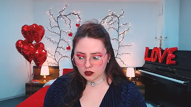 Hennessy_bunny webcam