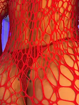 Webcam Model (Mau_White)  is live.Free join now!