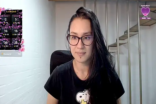 Jessie_Desire webcam