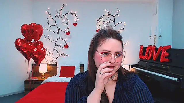 Hennessy_bunny webcam