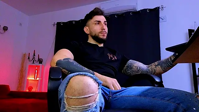 MightyAaron66 webcam