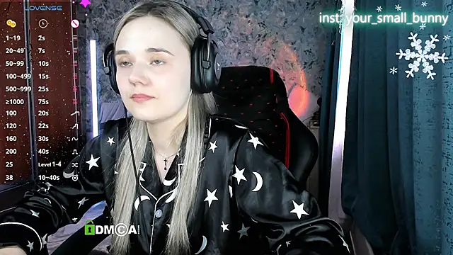 Your_small_bunny webcam