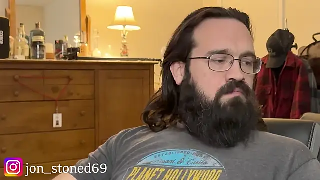 beardedfantasydaddy webcam