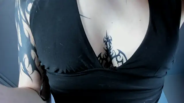 Zombieeporcelainex webcam