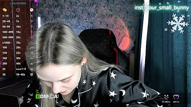 Your_small_bunny webcam