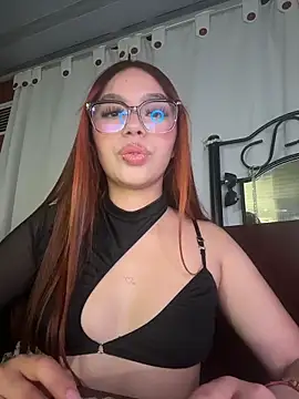 Karina16_pink webcam