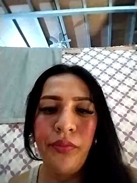 Yourbabyshane webcam