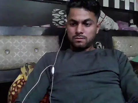 Stubborndesiboy webcam