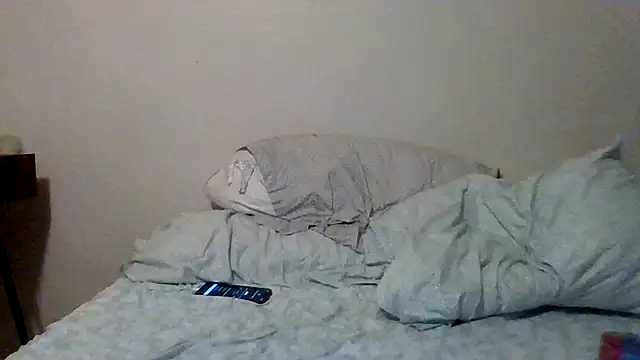 Tallhungandcloudy webcam