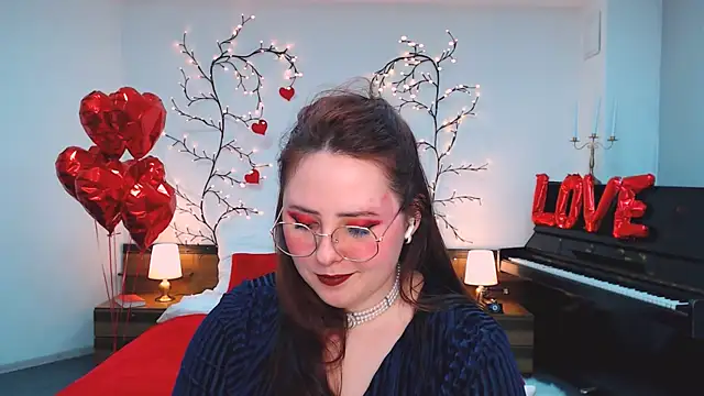 Hennessy_bunny webcam