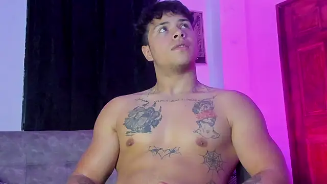 Dominic_Biker__'s live cam