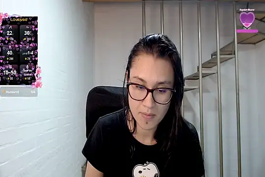 Jessie_Desire webcam