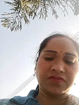 Cute-karisma1234 webcam