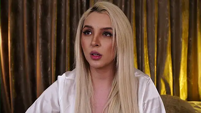 VictoriaMorrone webcam