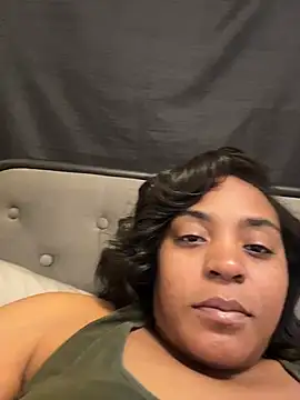 prettlovely14 webcam