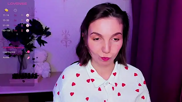 KindHazelHere_ webcam