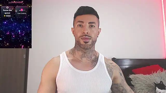 andrea_de_lucaa webcam