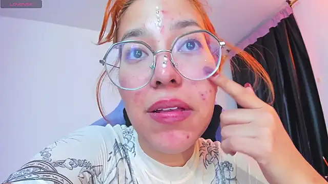 _Moon_Johnson webcam