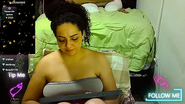 _naughty_milf webcam